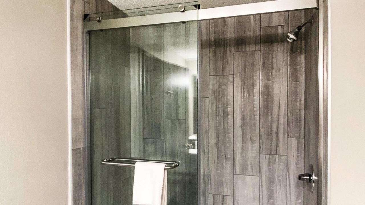 Quality Inn Roseville-Detroit North Zewnętrze zdjęcie